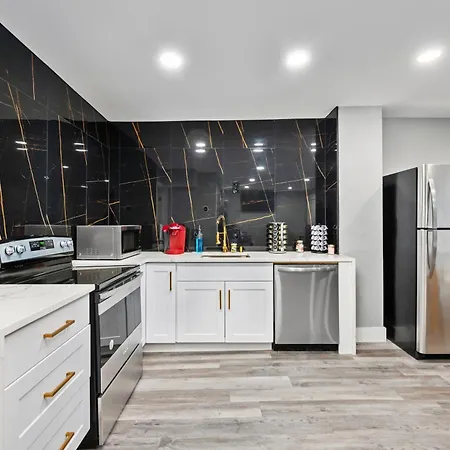 Comfortable 2Br Apt In Vibrant Houston Heights